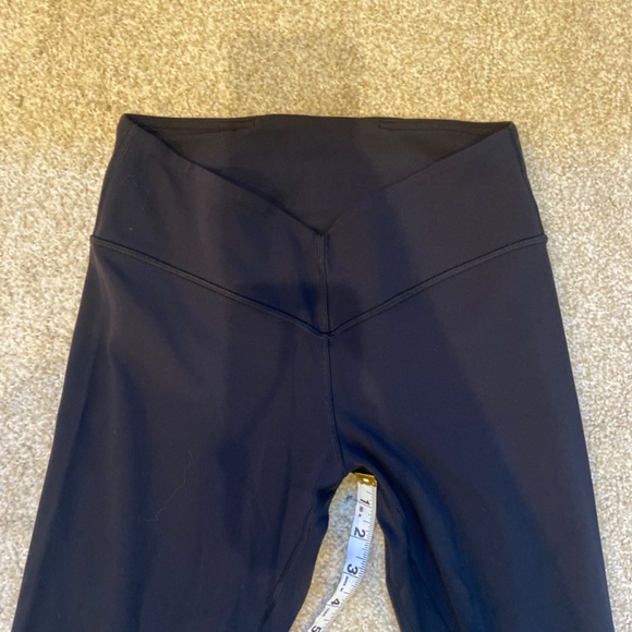 Lululemon Align V-waist, Size 8, Black - Picture 3 of 5